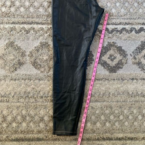 Athleta Black Over All Gleam Tights Medium - Picture 8 of 8